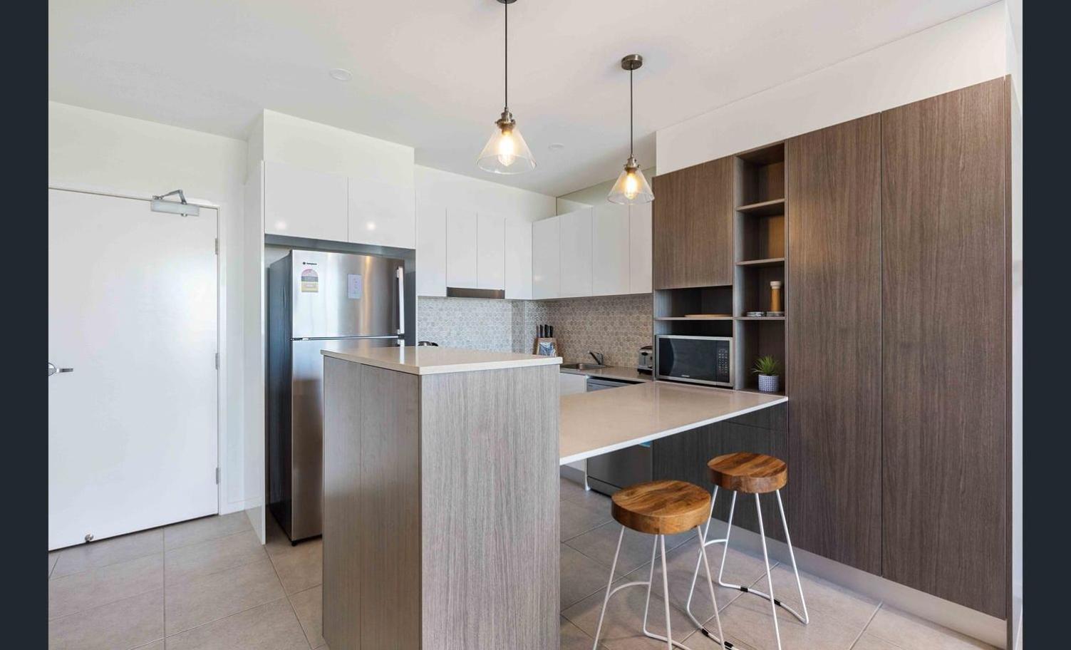 North Shore Oceanside Kawana Hotel