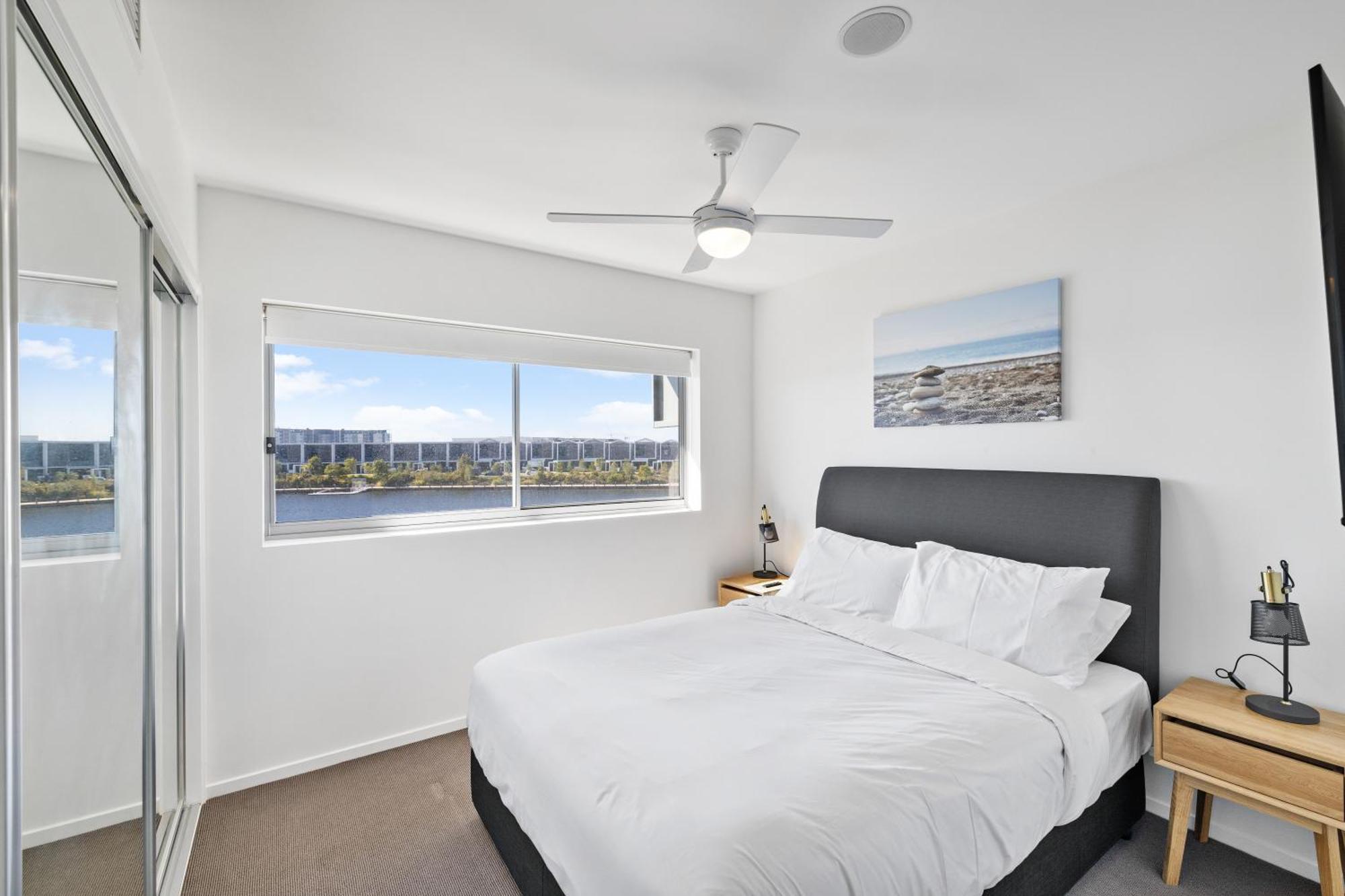 North Shore Oceanside Kawana Hotel